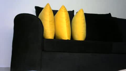 Snapshot of sexy_boobs23 chatting on February 1, 10:13 pm liya online show from February 1, 10:13 pm