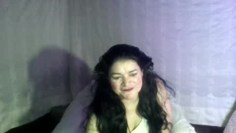 Snapshot of sexy_camy chatting on October 9, 12:49 am Camy Yamy online show from October 9, 12:49 am