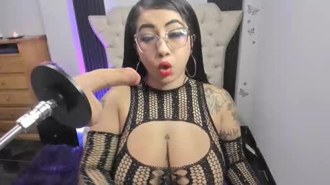  C R I S T A L  online show from December 2, 1:59 am