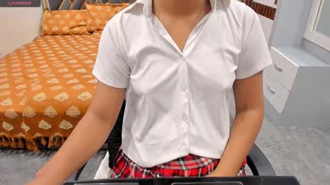 Snapshot of sexy_doll_1_ chatting on September 15, 6:31 pm Sexydoll online show from September 15, 6:31 pm