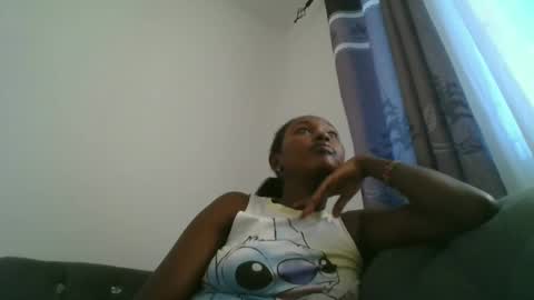 Snapshot of sexy_ebony_bliss chatting on March 1, 11:28 am adasa online show from March 1, 11:28 am
