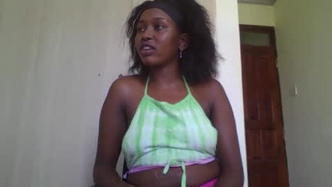 Snapshot of sexy_ebony_bliss chatting on January 25, 12:47 pm adasa online show from January 25, 12:47 pm