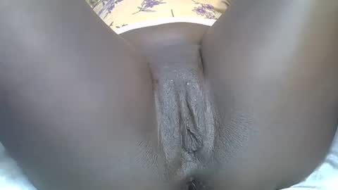 Snapshot of sexy_esther92 chatting on March 7, 9:17 pm sexy_esther92 online show from March 7, 9:17 pm