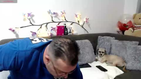 Sexy Ginuin Couple online show from February 26, 4:49 am