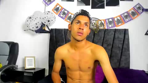 sexy_latin_cum online show from October 20, 12:04 am