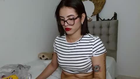 Snapshot of sexy_lia_latina chatting on October 11, 1:43 am Celeste online show from October 11, 1:43 am