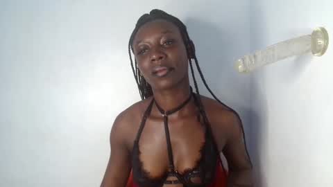 lily online show from October 4, 9:45 pm