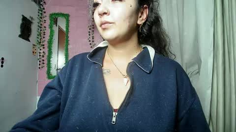 sexy lolas online show from April 9, 6:06 am