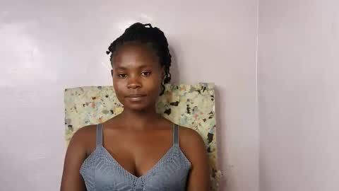 Molyne online show from February 23, 6:37 am