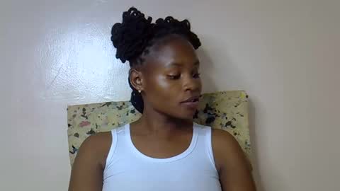 Molyne online show from March 18, 6:08 am