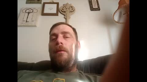 Snapshot of sexy_richy chatting on February 17, 9:10 pm    RICHY    online show from February 17, 9:10 pm