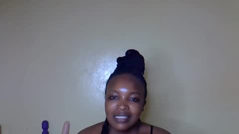 Snapshot of sexy_sazii chatting on October 19, 7:07 pm sexy_sazii online show from October 19, 7:07 pm