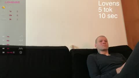 Snapshot of sexy_sweets chatting on October 17, 8:18 am Sexy-Sweets online show from October 17, 8:18 am