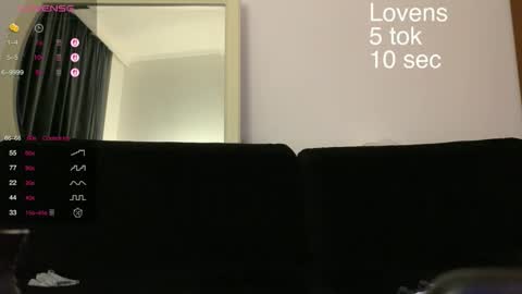Snapshot of sexy_sweets chatting on October 12, 3:43 am Sexy-Sweets online show from October 12, 3:43 am
