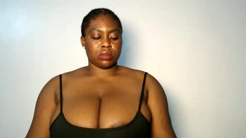 Snapshot of sexy_wetpussyy chatting on October 31, 10:21 pm Luna online show from October 31, 10:21 pm