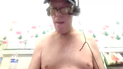 Daddy online show from December 2, 12:47 pm