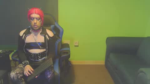 sexyass72 online show from June 9, 11:59 pm
