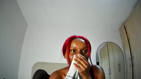 sexybad_ass online show from March 3, 8:43 pm