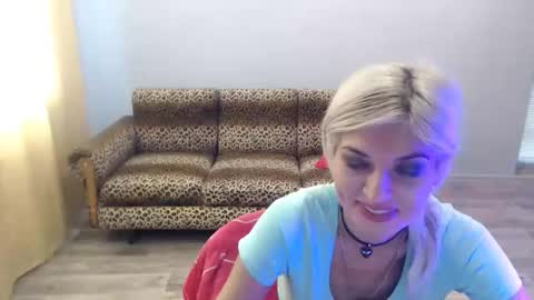 Snapshot of sexybeatriice chatting on September 20, 7:00 am sexybeatriice online show from September 20, 7:00 am