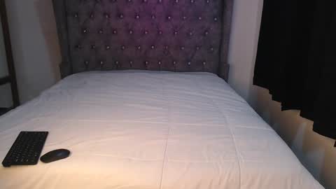 Snapshot of sexychocco_ chatting on October 21, 4:28 am sexychocco online show from October 21, 4:28 am