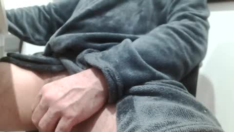 Snapshot of sexycouplextreme chatting on March 8, 5:17 am Sexycouplextreme online show from March 8, 5:17 am