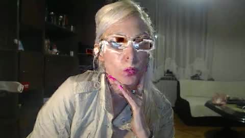 ENI pvt moan your name  WHEN I M NOT online you tell me in SNAPCHAT deal yes add me...  FREE TWITTER magiconline101...... online show from September 13, 9:17 pm