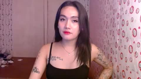 Fiona online show from April 4, 2:57 pm