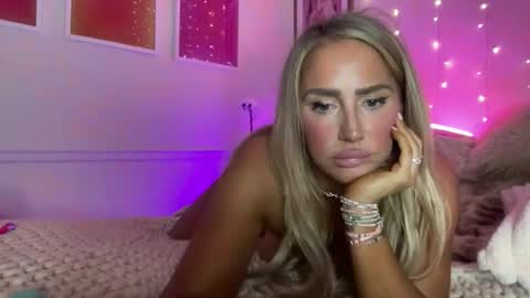 Ashley Love online show from February 21, 9:45 am