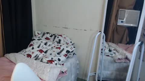 Snapshot of sexyhotangelyn chatting on February 26, 9:31 pm sexyhotangelyn online show from February 26, 9:31 pm