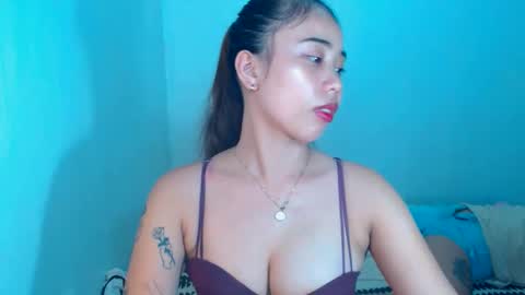 jeanken and jelian online show from March 10, 2:37 pm