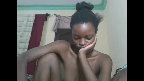Snapshot of sexyhotgal23 chatting on December 5, 8:49 am REBECCAH online show from December 5, 8:49 am