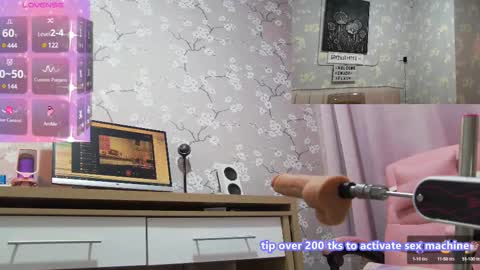 Snapshot of sexyhottease69 chatting on February 26, 11:11 am Flavia online show from February 26, 11:11 am