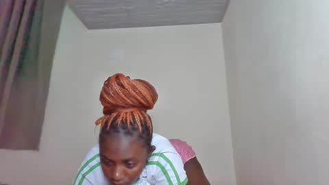 JOAN online show from November 27, 1:19 pm