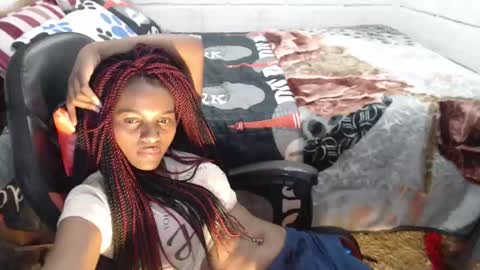 sexyjustin202 online show from May 18, 4:07 am