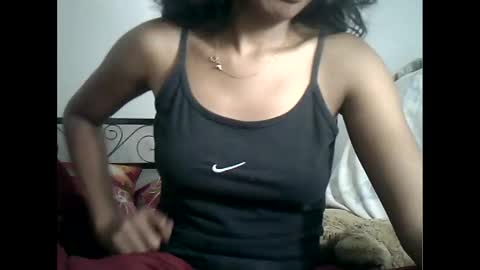 Snapshot of sexylarra12 chatting on January 10, 2:57 am sexylarra12 online show from January 10, 2:57 am