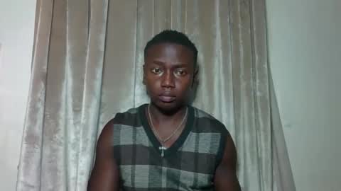 sexylinkebony2 online show from March 9, 5:01 am