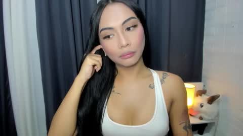 maxine online show from January 19, 3:38 am