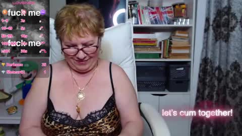 sexylynette4u online show from February 5, 5:20 pm