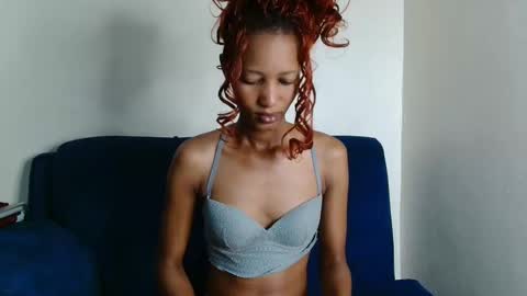 sexymaxxine online show from February 3, 9:35 am