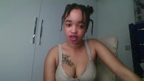 mel online show from February 28, 11:53 pm