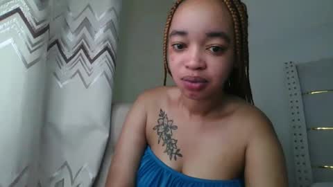 mel online show from February 11, 8:12 pm