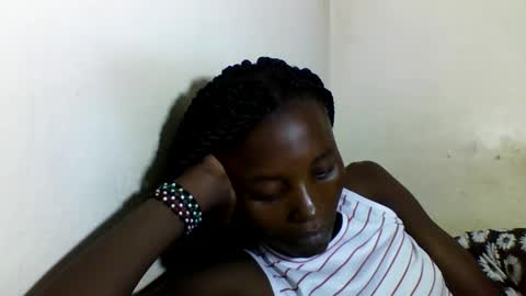 Snapshot of sexyneedle22 chatting on February 13, 6:59 pm VIVIAN online show from February 13, 6:59 pm
