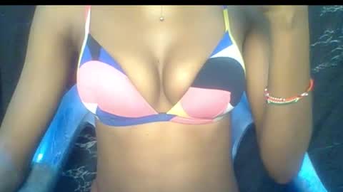 sexypussy000 online show from January 6, 1:09 am