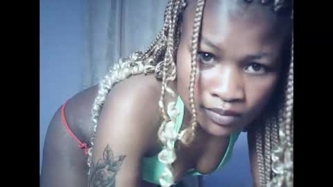 queenivy online show from January 14, 12:18 am