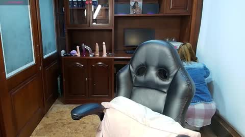 R A C H E L online show from January 14, 12:02 pm