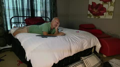 Princess Jackie and Daddy Steve online show from May 13, 7:23 pm