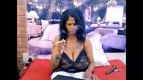 sexyva4u2luv online show from May 12, 6:39 pm