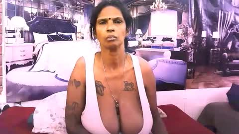 sexyva4u2luv online show from November 21, 6:39 pm