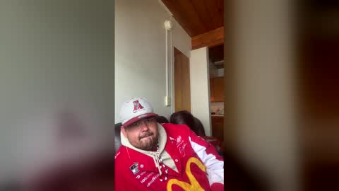 sexywhiteboi420 online show from April 13, 8:46 pm