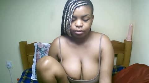 sexyyred_ online show from February 8, 12:19 pm